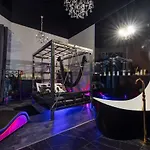 Apartament Bdsm Grey Manufaktura Centrum Miasta Legionów 18 Parking Na Terenie , Dla Dorosłych Adults Only