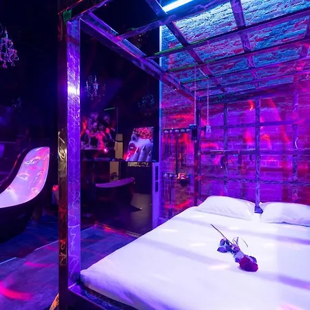 Διαμέρισμα Bdsm Grey Manufaktura Centrum Miasta Legionow 18 , Idelny Na Prezent, Parking Na Terenie , Tylko Dla Doroslych Adults Only