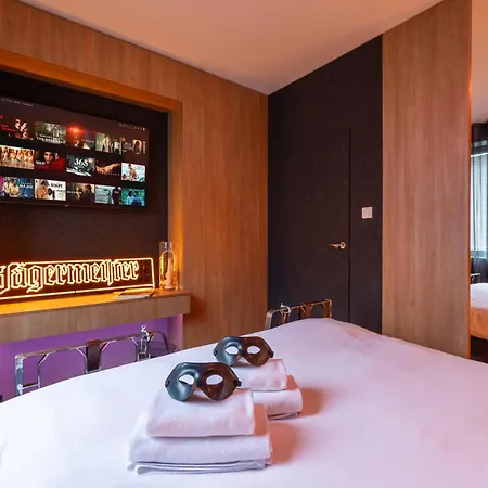 Apartament Bdsm Grey Manufaktura Centrum Miasta Legionów 18 Parking Na Terenie , Dla Dorosłych Adults Only