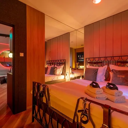 Bdsm Grey By Bast Manufaktura Centrum Miasta Legionow 18 , Idelny Na Prezent, Parking Na Terenie , Tylko Dla Doroslych Adults Only *