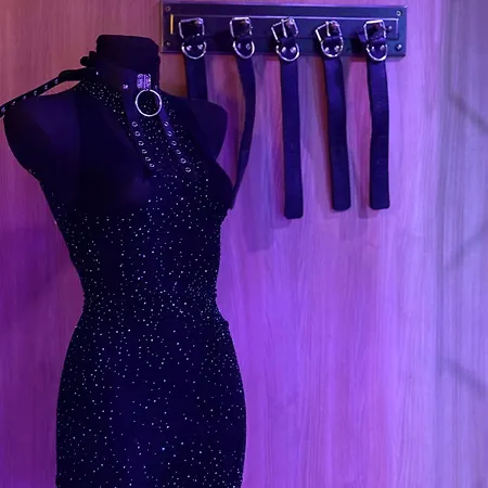 Bdsm Grey Manufaktura Centrum Miasta Legionow 18 , Idelny Na Prezent, Parking Na Terenie , Tylko Dla Doroslych Adults Only Λοτζ