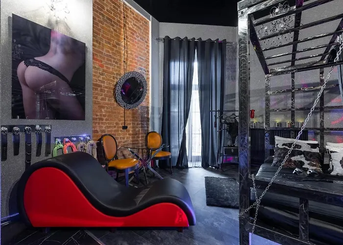 Bdsm Grey By Bast Manufaktura Centrum Miasta Legionow 18 , Idelny Na Prezent, Parking Na Terenie , Tylko Dla Doroslych Adults Only وودج