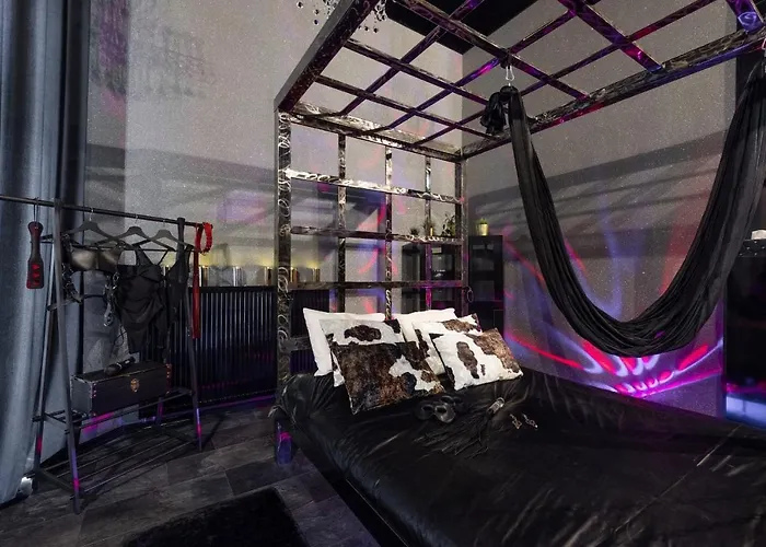 Bdsm Grey By Bast Manufaktura Centrum Miasta Legionow 18 , Idelny Na Prezent, Parking Na Terenie , Tylko Dla Doroslych Adults Only *