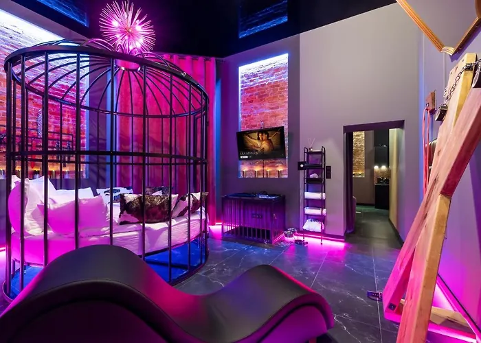 Bdsm Grey Manufaktura Centrum Miasta Legionów 18 Parking Na Terenie , Dla Dorosłych Adults Only Apartamento Łódź
