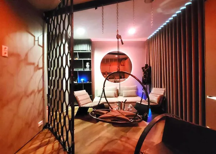 Bdsm Grey By Bast Manufaktura Centrum Miasta Legionow 18 , Idelny Na Prezent, Parking Na Terenie , Tylko Dla Doroslych Adults Only * وودج