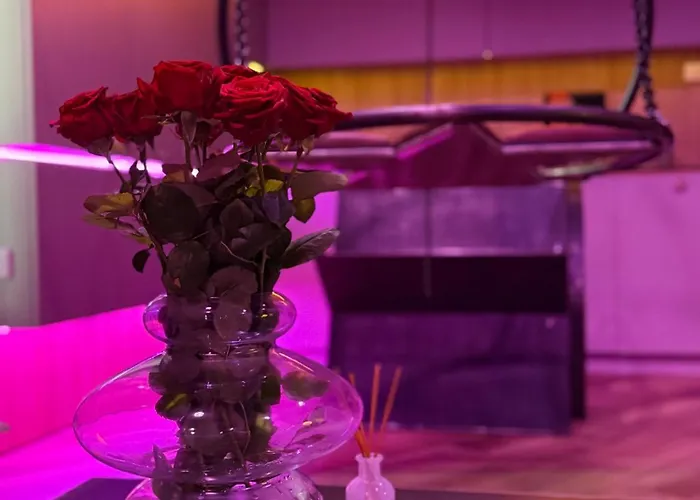 شقة Bdsm Grey By Bast Manufaktura Centrum Miasta Legionow 18 , Idelny Na Prezent, Parking Na Terenie , Tylko Dla Doroslych Adults Only *